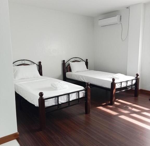 Номер Стандарт Вид на Бассейн, Playa Alba Beach Front And Resort