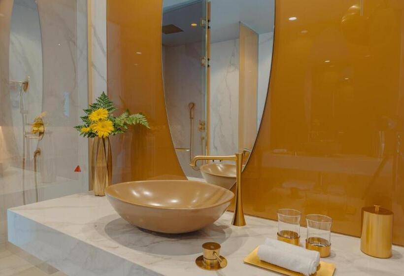 اتاق لوکس, The Reserve, The Leading Hotels of The World Savoy Signature