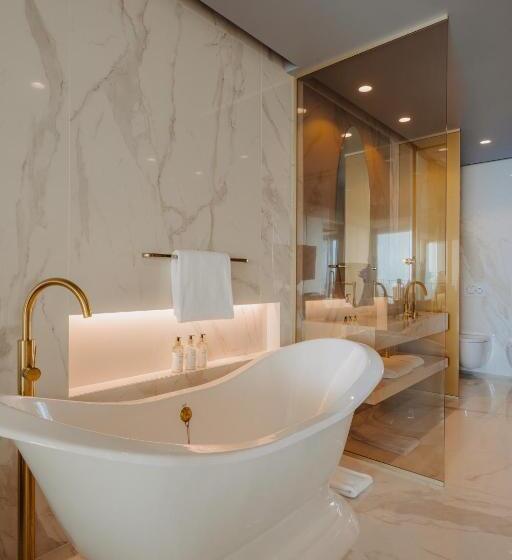 디럭스 스위트, The Reserve, The Leading Hotels of The World Savoy Signature