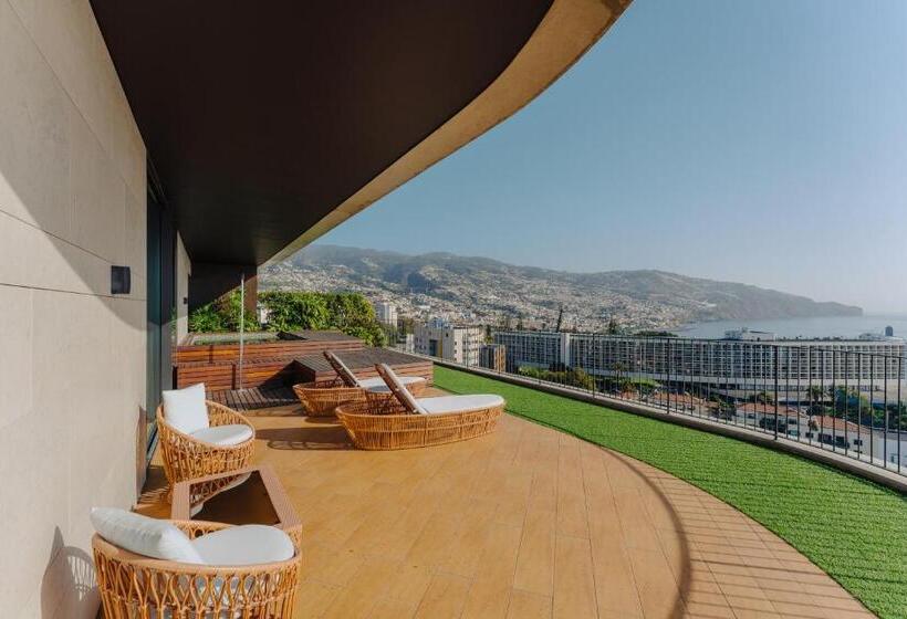 سوییت با استخر, The Reserve, The Leading Hotels of The World Savoy Signature