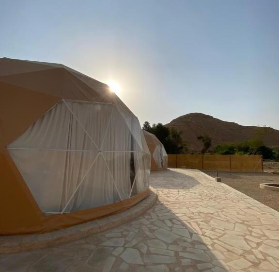 Люкс Вид на Горы, منتجع جلامبنغ   Glamping Resort