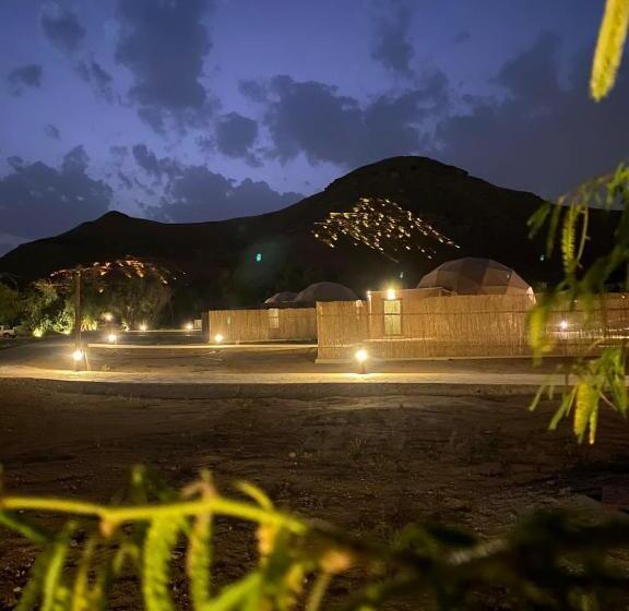 Люкс, منتجع جلامبنغ   Glamping Resort