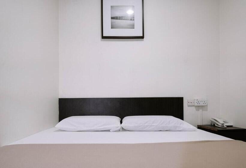 اتاق استاندارد, Amrise Hotel, Check In At 10pm, Check Out At 9am