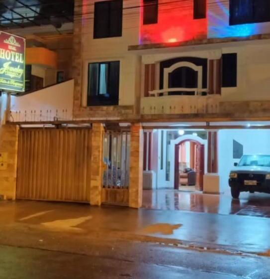 Номер Стандарт Трехместный, Jomaley , Real Hotel Jomaley