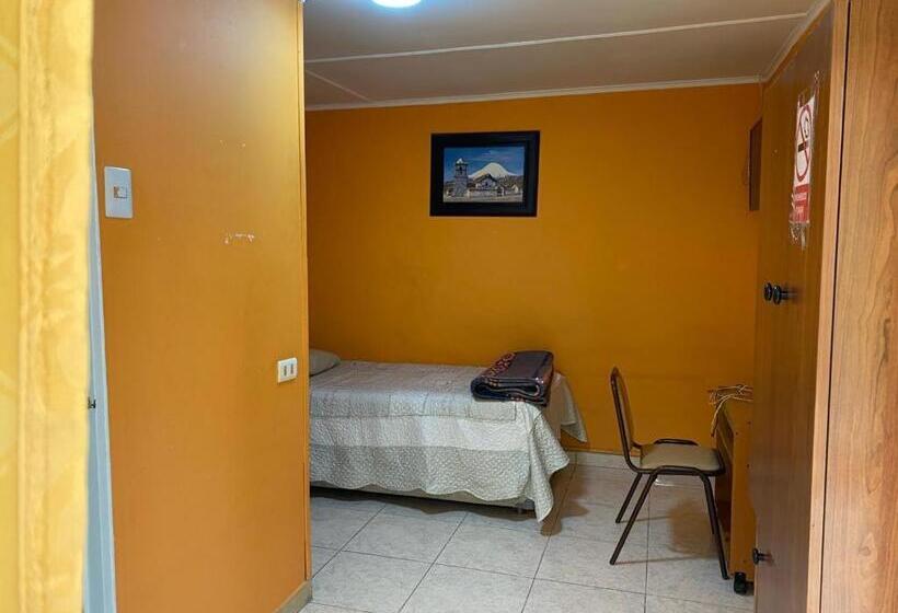 اتاق استاندارد, Hostal Uribe