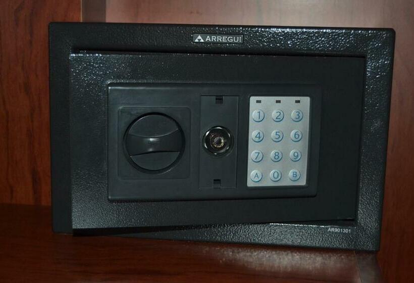 スタンダードルーム, Hostal Al Andalus