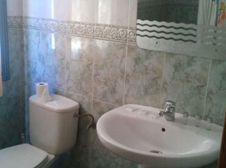 اتاق استاندارد یک نفره, Hostal Emilio Barajas