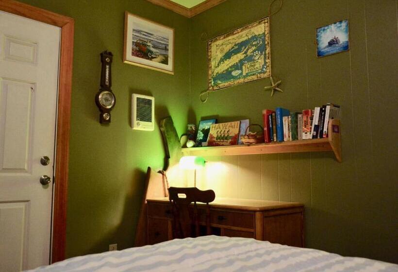Номер Economy, Eugene Lodge And International Hostel