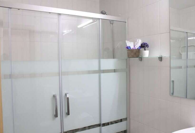 غرفة قياسية, Voar