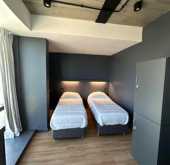 Standard room with outdoor bath, Mons Hostel