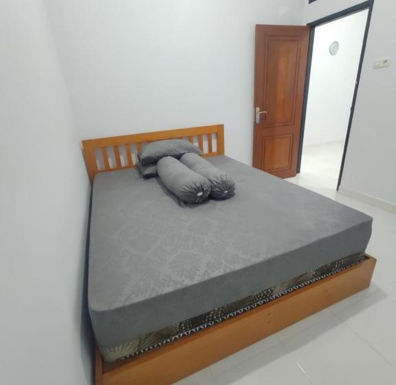 Семейный Номер, Home Syariah Guest House Ampana