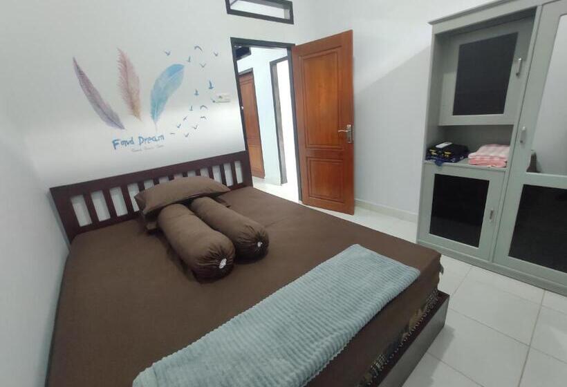 Номер Стандарт, Home Syariah Guest House Ampana