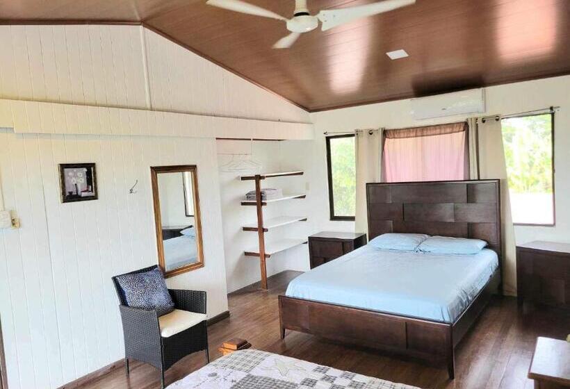 Номер Deluxe Вид на Море, Your Beachfront Bnb Paradise