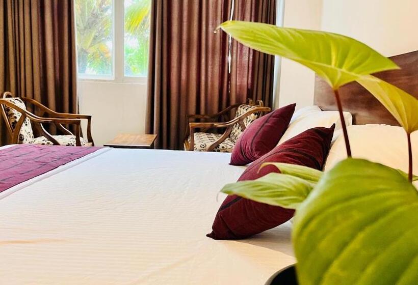 带大床的标准间, Lucky Pearl Beach Resort