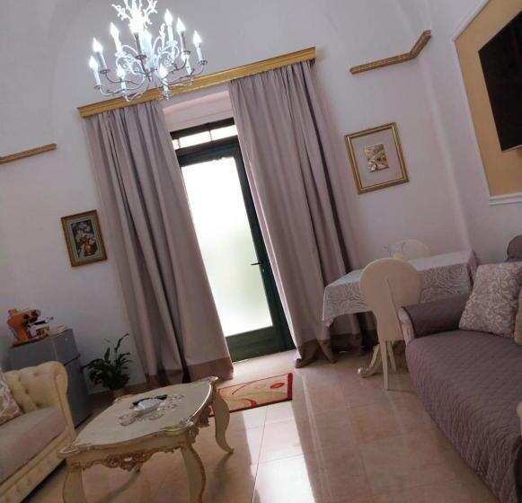 سوییت, Savoia23   Luxury Superior Suite