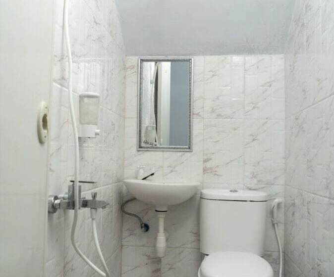 Номер Стандарт, Oyo Life 92878 Kost Padma Syariah