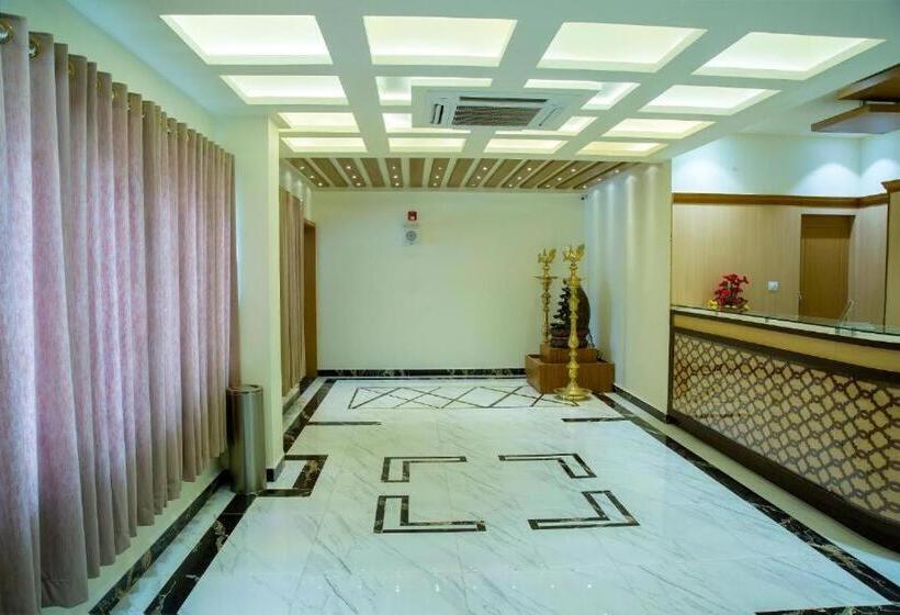 Номер Deluxe, The Grand White Palace