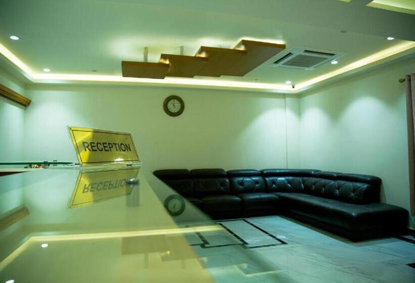 Номер Deluxe, The Grand White Palace