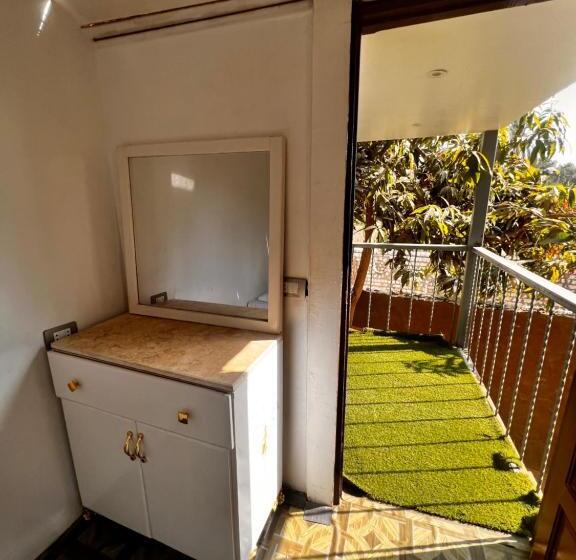 اتاق استاندارد با تراس, Salatoos Mango Garden And Guesthouse