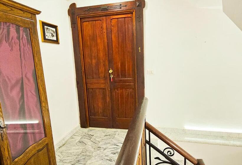 Четырехместный Номер Стандарт с Балконом, Da Residenza Avezzano