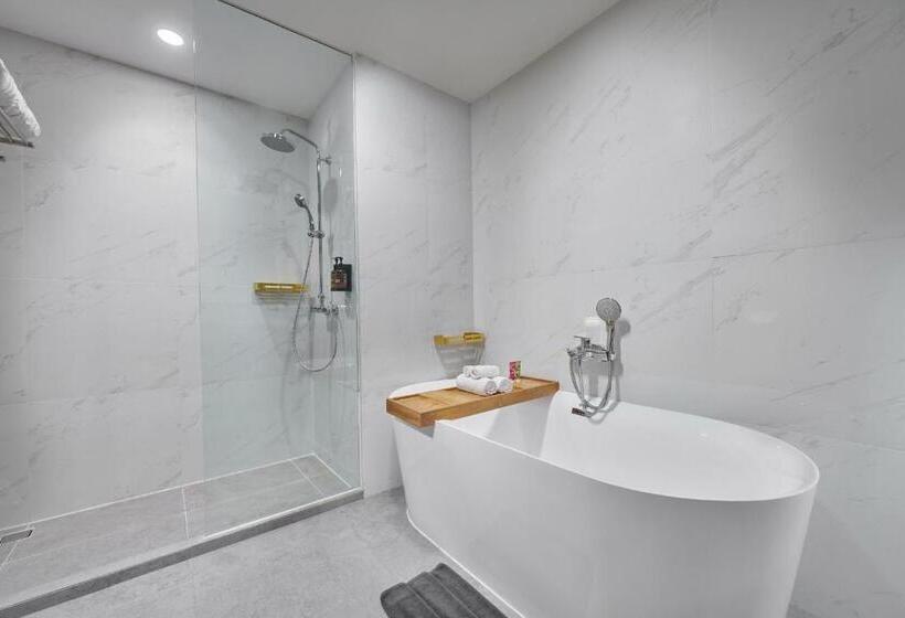 Penthouse Zimmer, The Alana Hotel Malang