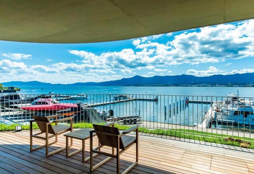 Люкс, Yanmar Sunset Marina Clubhouse&