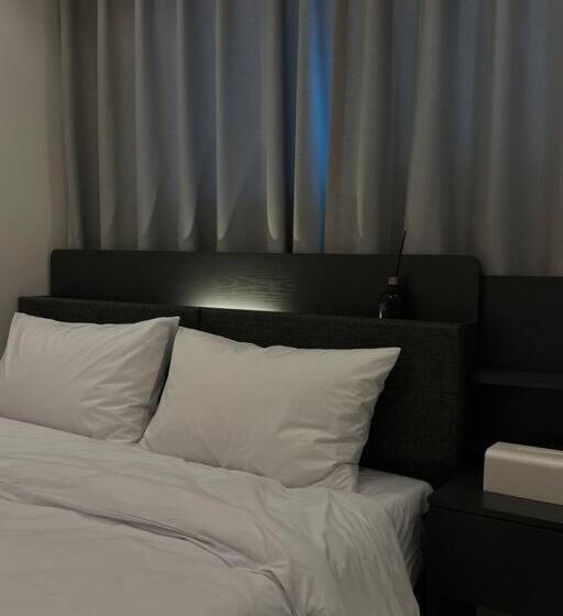 آپارتمان 2 خوابه, Dawn House