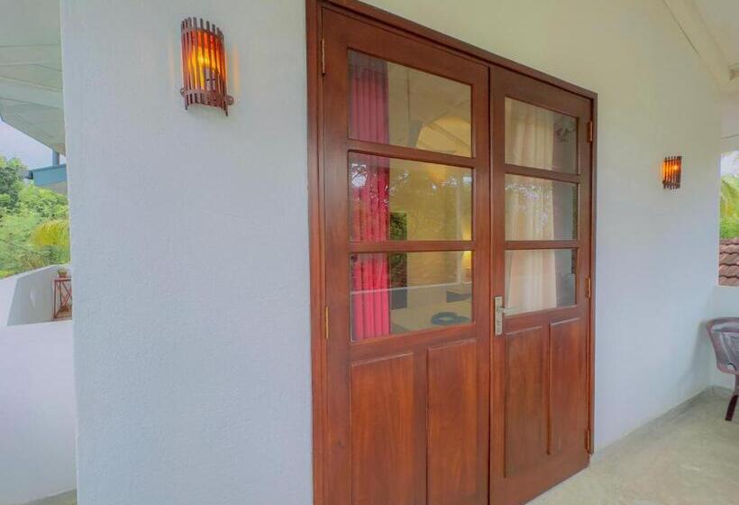 Номер Стандарт, Sayuru Villa