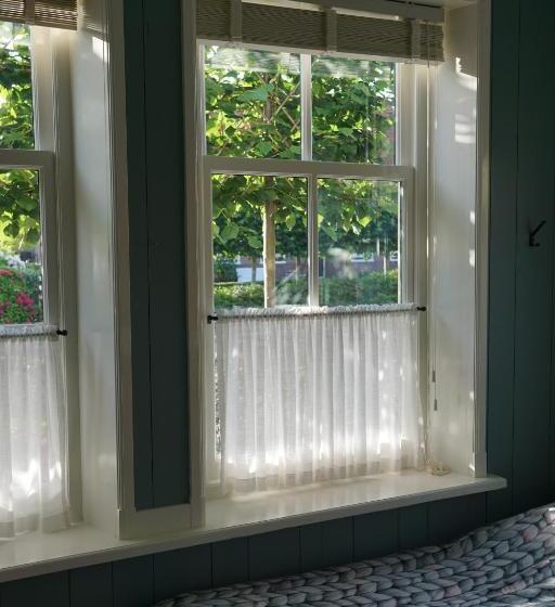 Апартаменты 2 Спальни, Traditional Family Apartment With Garden At Countryside Amsterdam