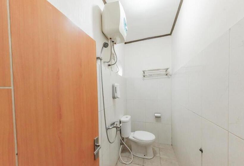 발코니 디럭스 룸, Reddoorz Near Cikole Lembang