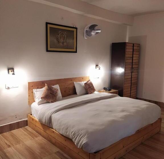 수피리어 룸, Vanasthali Jungle Resort Corbett By Royal Collection
