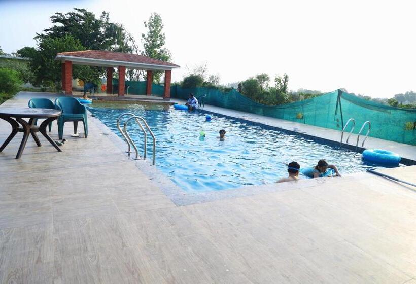 수피리어 룸, Vanasthali Jungle Resort Corbett By Royal Collection