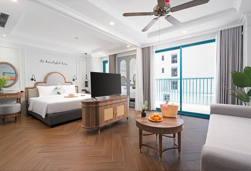 اتاق لوکس با چشم‌انداز دریا, Pavillon Boutique Hotel & Apartment Nha Trang
