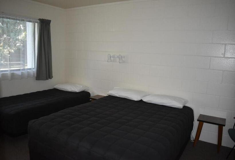 Номер Стандарт, Pukenui Lodge Motel