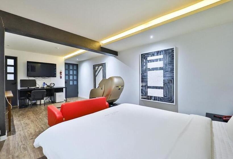 سوییت, Mvg Motel