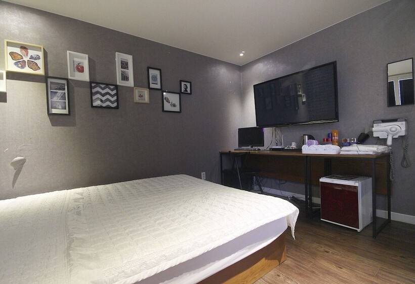 اتاق استاندارد, Mvg Motel
