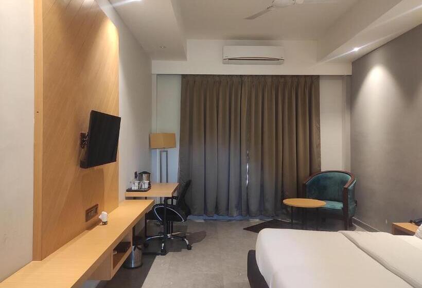 Номер Superior Кровать Кинг, Padmini Resorts