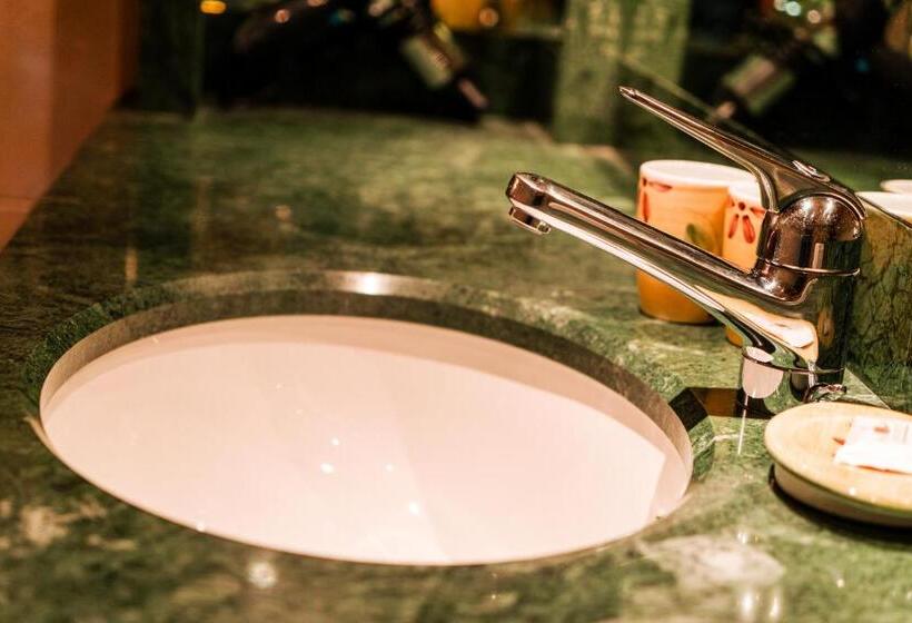 اتاق استاندارد سه نفره, Hillsite Smart Hotel Flims