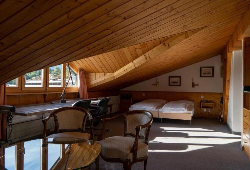 Quarto Quádruplo Standard, Hillsite Smart Hotel Flims