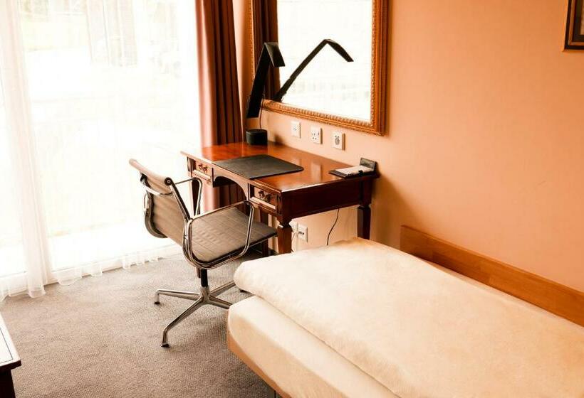Quarto Standard Individual com Balcão, Hillsite Smart Hotel Flims