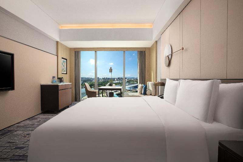 Стандартный Номер Кровать Кинг, Crowne Plaza Jiangmen Binjiang, An Ihg