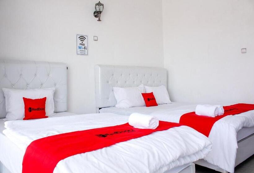 Семейный Номер, Reddoorz Syariah Near Kawasan Wisata Gunung Prau Dieng