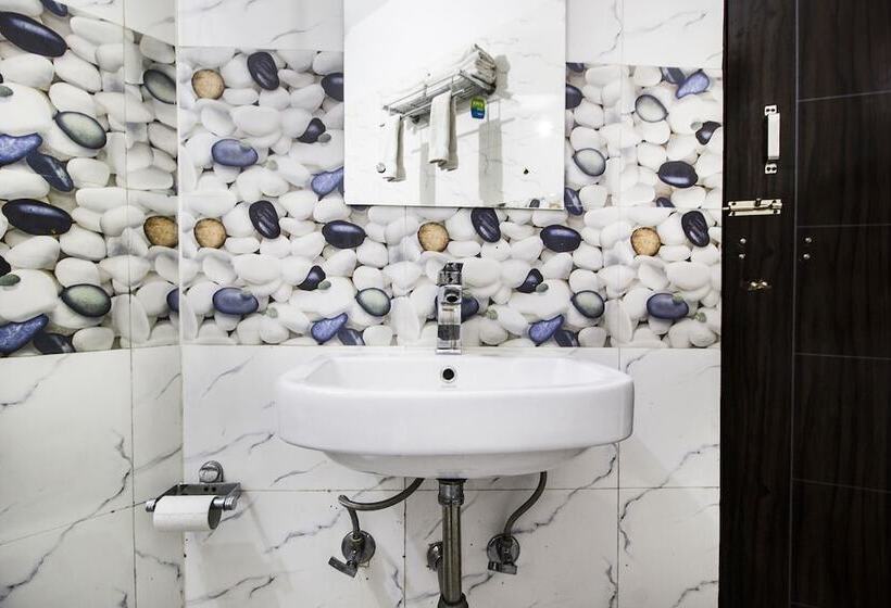 Номер Deluxe, Fabhotel Sri Guhan Eiite