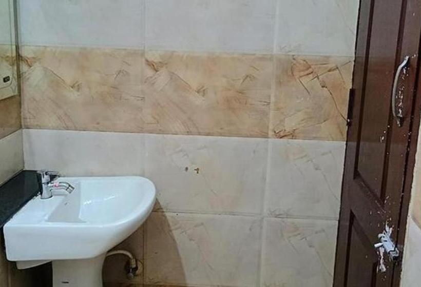 Номер Deluxe, Fabhotel Sri Guhan Eiite