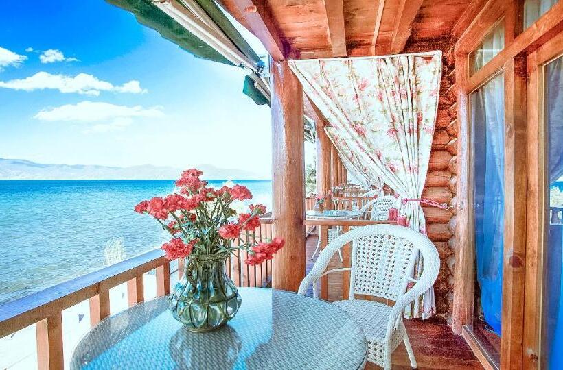 Номер Стандарт с Балконом, Lugu Lake In Love Inn Hostel