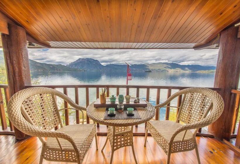 Номер Deluxe с Балконом, Lugu Lake In Love Inn Hostel