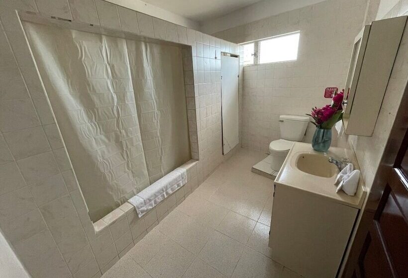 اتاق استاندارد, Arnold's Guest House