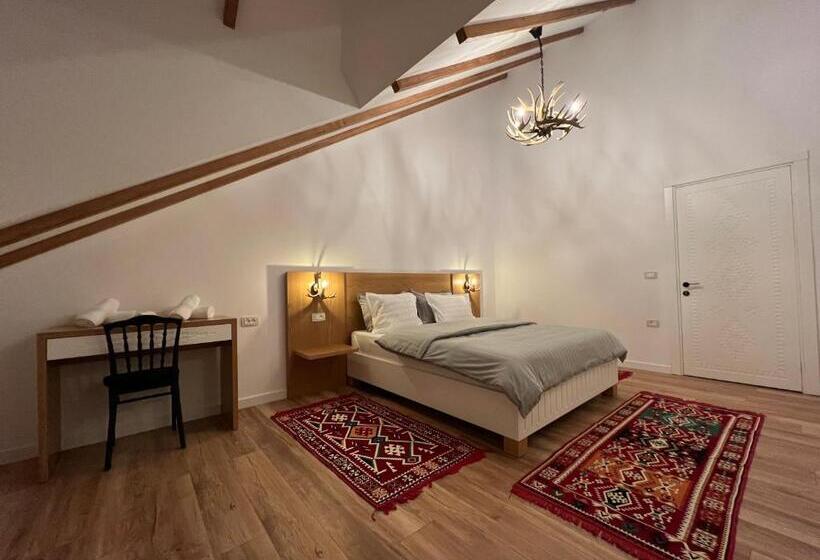 스탠다드 룸 킹사이즈 침대, Chestnut Hill