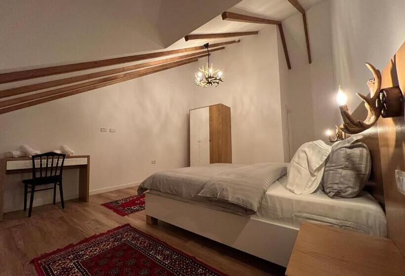 스탠다드 룸 킹사이즈 침대, Chestnut Hill