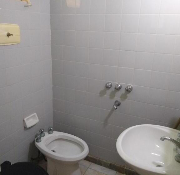 스탠다드 룸, Hostel Megaró